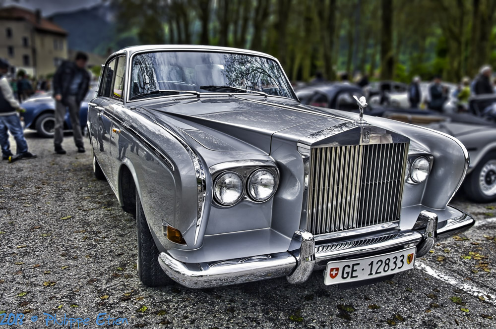 Rolls Royce Corniche 005